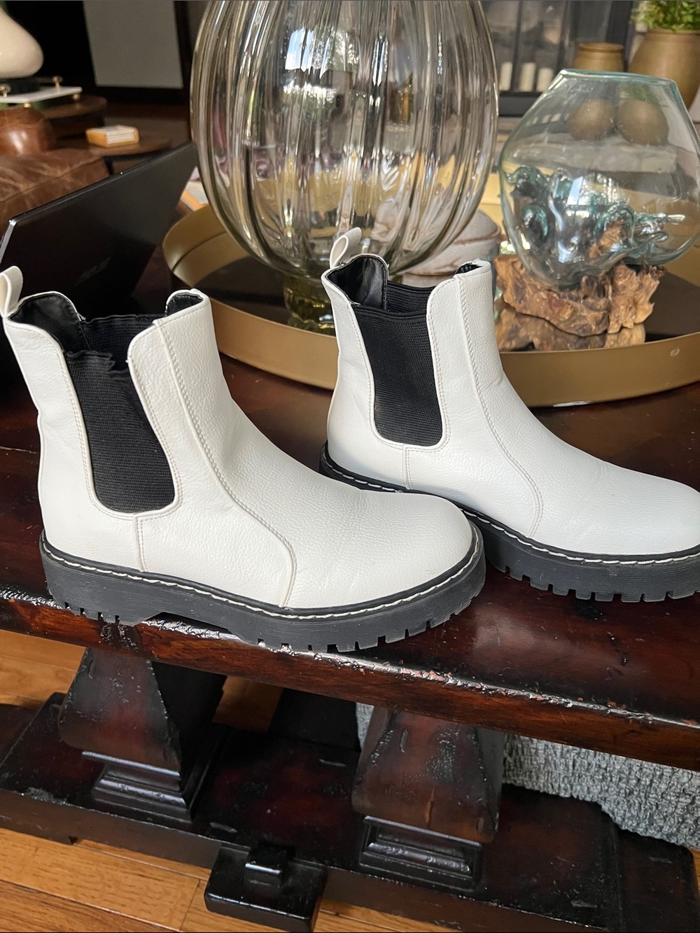 Sincerely Jules White Chelsea Ankle Boots with Black Elastic Panels